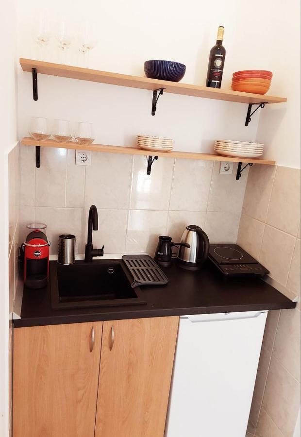 Apartmani Radovic บิเยลา ภายนอก รูปภาพ