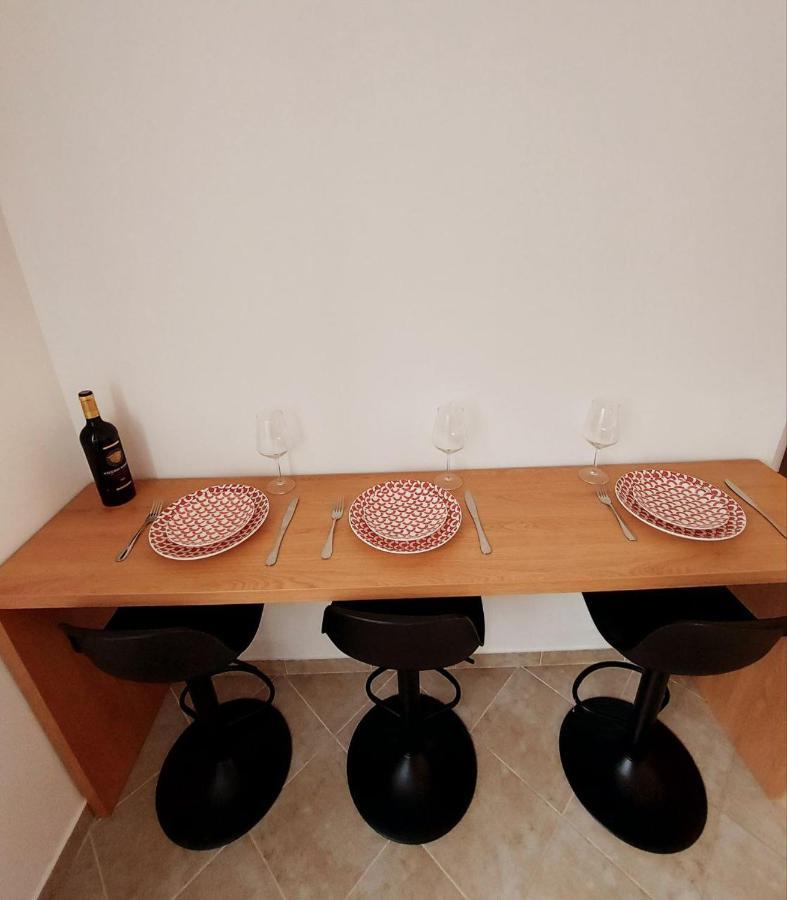 Apartmani Radovic บิเยลา ภายนอก รูปภาพ