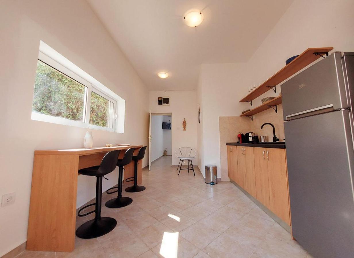 Apartmani Radovic บิเยลา ภายนอก รูปภาพ