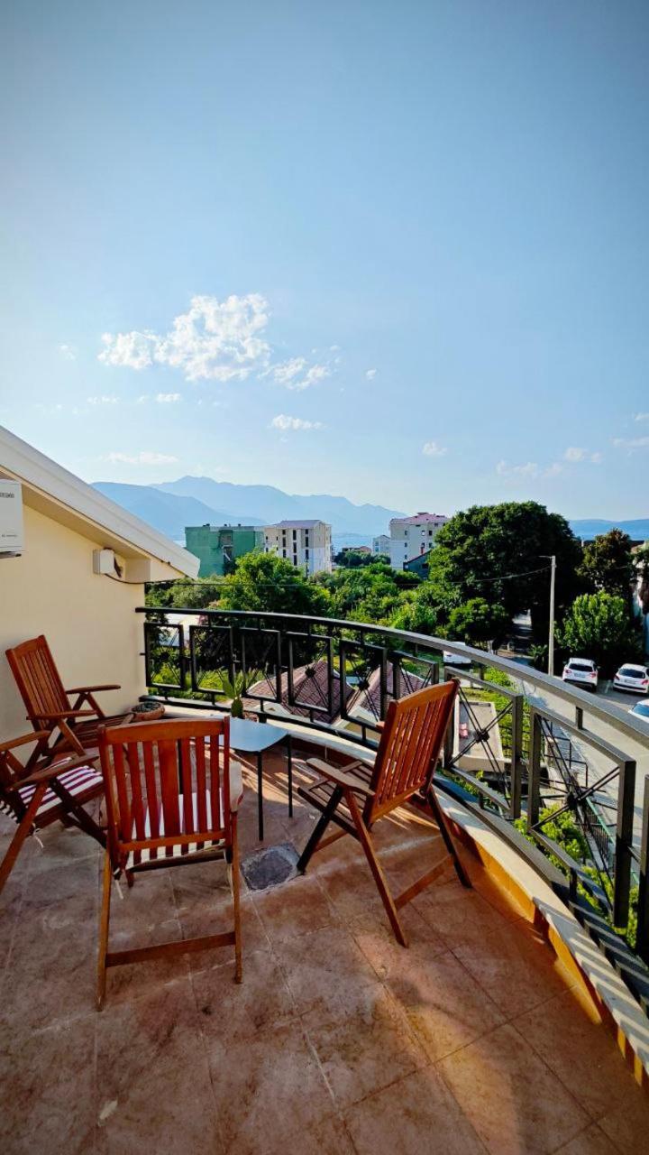 Apartmani Radovic บิเยลา ภายนอก รูปภาพ